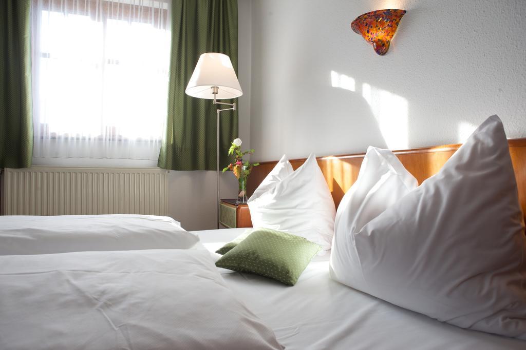 Hotel Zillners Einkehr *** Altheim Ruang foto